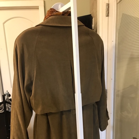 London Fog Trench Coat - Size 12 Reg. - Picture 5 of 9